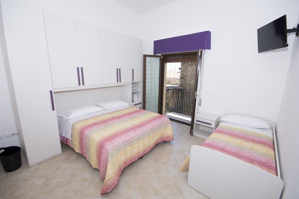 La Casa Di Tina Apartment Colonnella Room photo