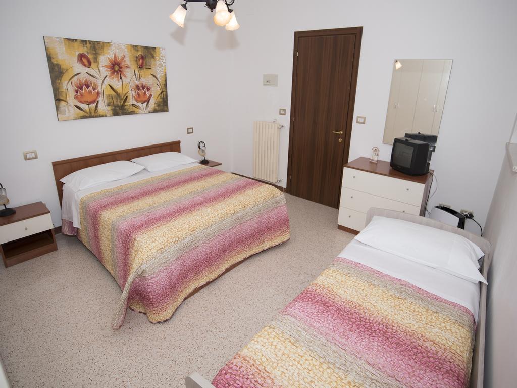 La Casa Di Tina Apartment Colonnella Room photo